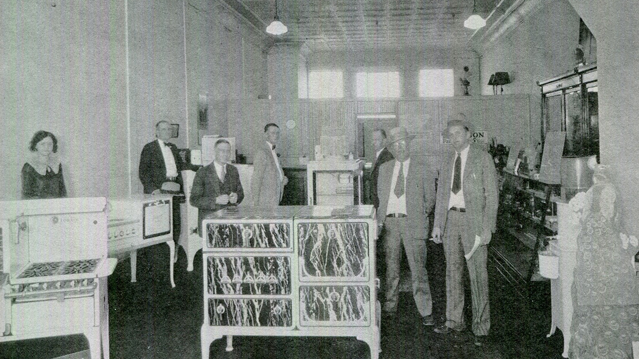 Customer service team members gather for photo at local office in Cleveland in 1929.